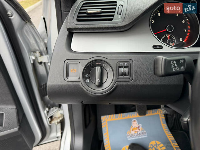 Сірий Фольксваген Пассат, об'ємом двигуна 1.6 л та пробігом 217 тис. км за 8999 $, фото 53 на Automoto.ua