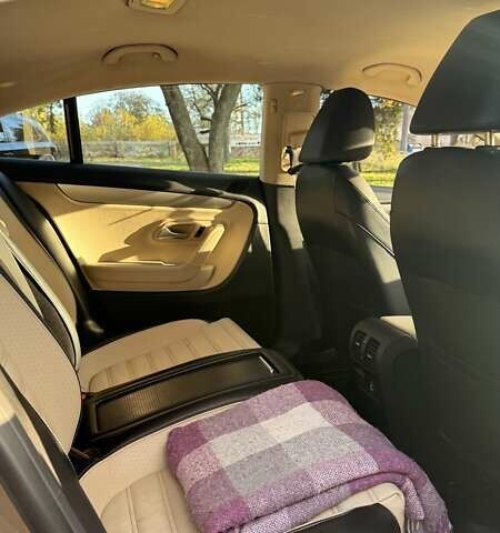 Серый Фольксваген Пассат, объемом двигателя 2 л и пробегом 212 тыс. км за 9500 $, фото 4 на Automoto.ua