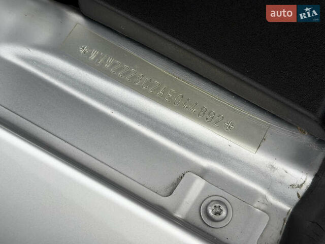 Сірий Фольксваген Пассат, об'ємом двигуна 1.6 л та пробігом 217 тис. км за 8999 $, фото 81 на Automoto.ua