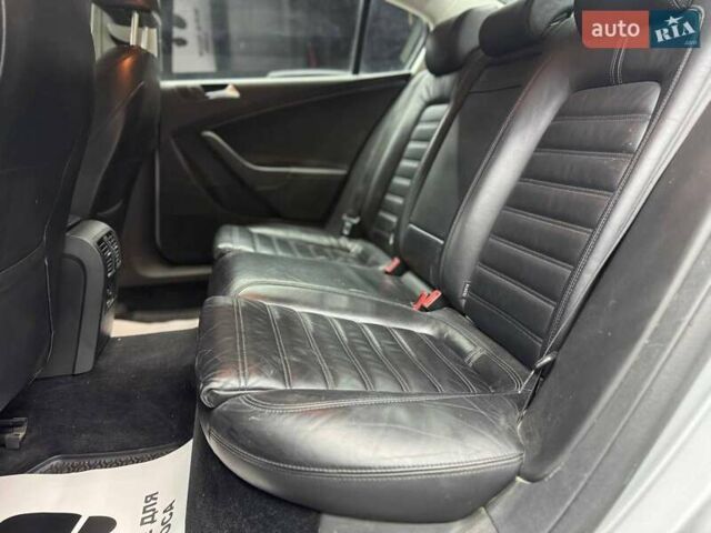 Фольксваген Пассат 2010 в Черновцах на Automoto.ua Серый Фольксваген Пассат, объемом двигателя 1.39 л и пробегом 195 тыс. км за 7600 $, фото 12 на Automoto.ua