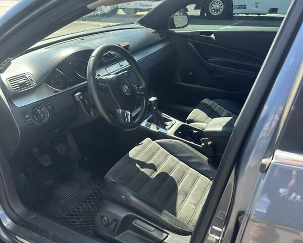 Серый Фольксваген Пассат, объемом двигателя 1.8 л и пробегом 260 тыс. км за 6100 $, фото 14 на Automoto.ua