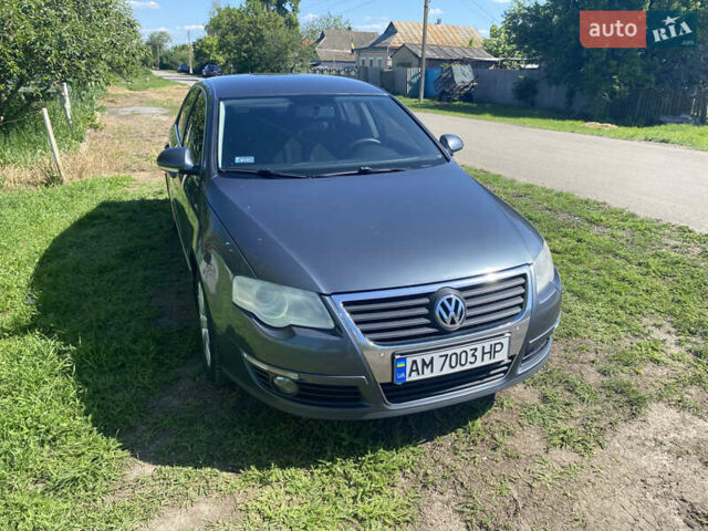 Серый Фольксваген Пассат, объемом двигателя 2 л и пробегом 262 тыс. км за 8600 $, фото 1 на Automoto.ua