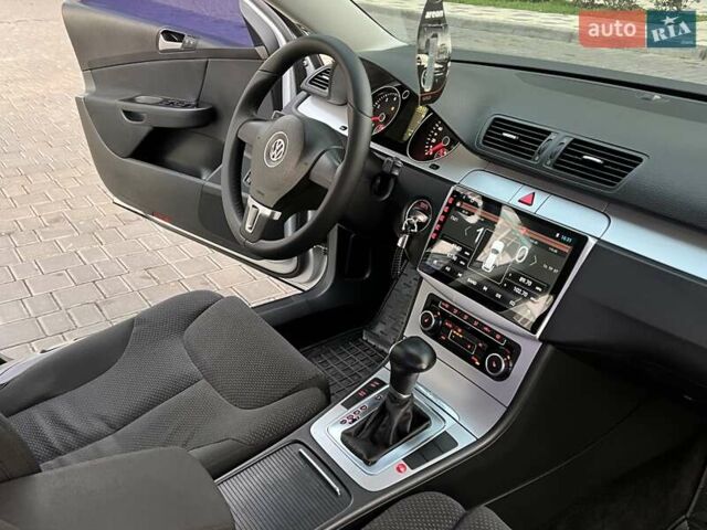 Серый Фольксваген Пассат, объемом двигателя 1.8 л и пробегом 163 тыс. км за 7650 $, фото 50 на Automoto.ua