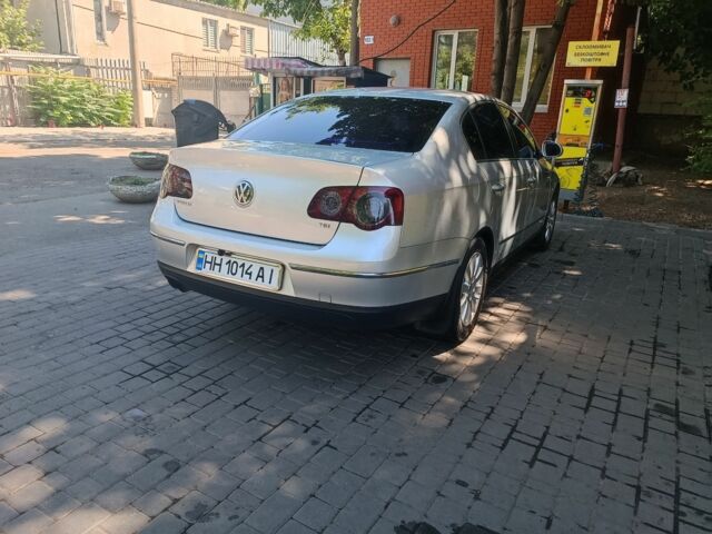 Серый Фольксваген Пассат, объемом двигателя 1.8 л и пробегом 189 тыс. км за 6800 $, фото 4 на Automoto.ua