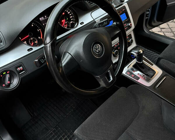 Серый Фольксваген Пассат, объемом двигателя 1.97 л и пробегом 360 тыс. км за 8299 $, фото 25 на Automoto.ua