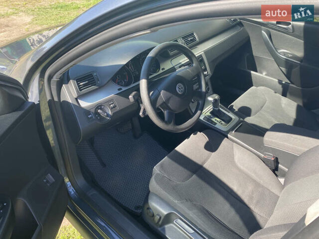 Серый Фольксваген Пассат, объемом двигателя 2 л и пробегом 262 тыс. км за 8600 $, фото 8 на Automoto.ua