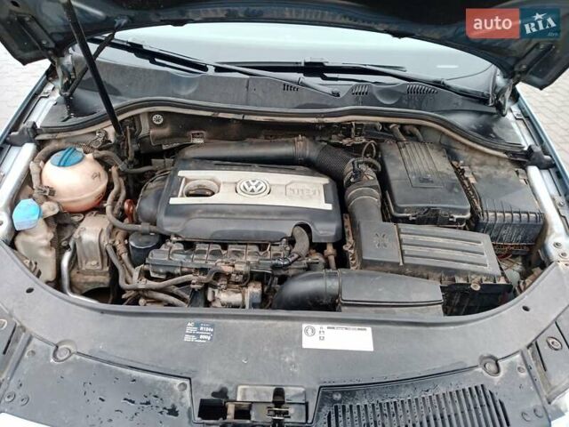 Серый Фольксваген Пассат, объемом двигателя 1.8 л и пробегом 96 тыс. км за 9000 $, фото 10 на Automoto.ua