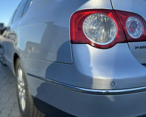 Серый Фольксваген Пассат, объемом двигателя 1.97 л и пробегом 294 тыс. км за 7400 $, фото 8 на Automoto.ua