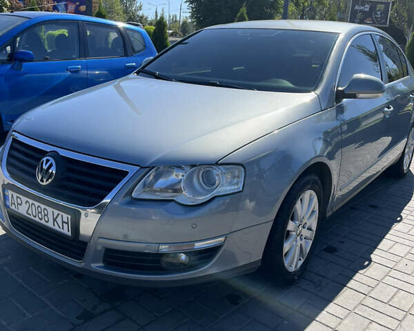 Серый Фольксваген Пассат, объемом двигателя 2 л и пробегом 310 тыс. км за 8000 $, фото 1 на Automoto.ua