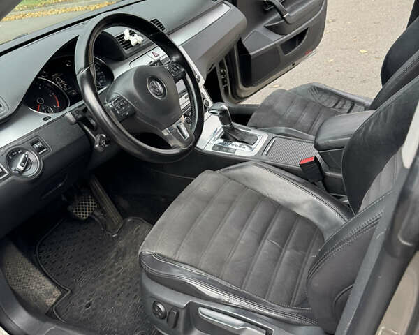 Серый Фольксваген Пассат, объемом двигателя 1.97 л и пробегом 254 тыс. км за 9300 $, фото 18 на Automoto.ua