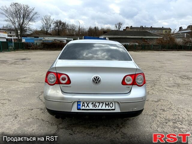 Серый Фольксваген Пассат, объемом двигателя 1.8 л и пробегом 144 тыс. км за 6800 $, фото 2 на Automoto.ua