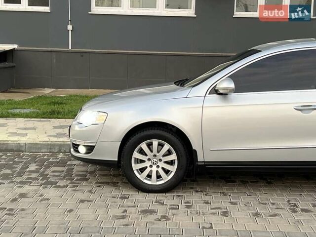 Серый Фольксваген Пассат, объемом двигателя 1.8 л и пробегом 163 тыс. км за 7650 $, фото 6 на Automoto.ua