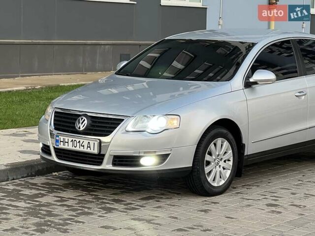 Серый Фольксваген Пассат, объемом двигателя 1.8 л и пробегом 163 тыс. км за 7650 $, фото 3 на Automoto.ua