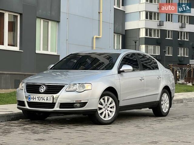 Серый Фольксваген Пассат, объемом двигателя 1.8 л и пробегом 163 тыс. км за 7650 $, фото 32 на Automoto.ua