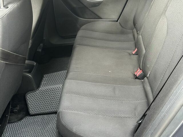 Серый Фольксваген Пассат, объемом двигателя 1.8 л и пробегом 238 тыс. км за 3800 $, фото 8 на Automoto.ua