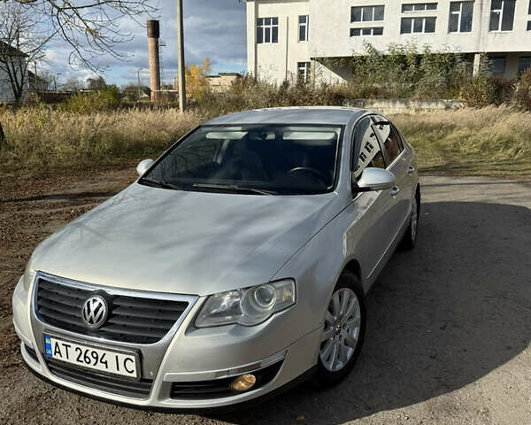 Фольксваген Пассат 2010 в Калуше на Automoto.ua Серый Фольксваген Пассат, объемом двигателя 2 л и пробегом 350 тыс. км за 6900 $, фото 1 на Automoto.ua