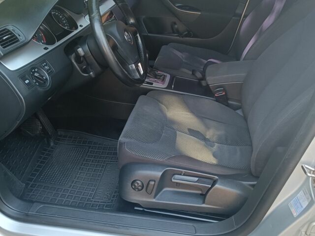 Серый Фольксваген Пассат, объемом двигателя 1.8 л и пробегом 189 тыс. км за 6800 $, фото 1 на Automoto.ua