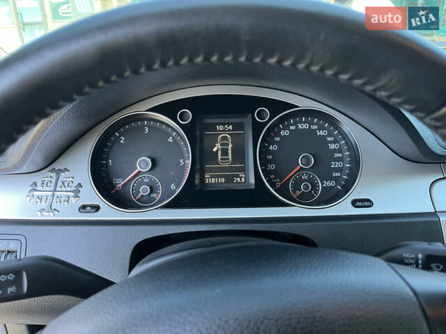 Серый Фольксваген Пассат, объемом двигателя 2 л и пробегом 310 тыс. км за 8000 $, фото 9 на Automoto.ua