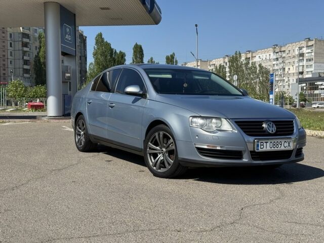 Серый Фольксваген Пассат, объемом двигателя 1.6 л и пробегом 255 тыс. км за 7800 $, фото 3 на Automoto.ua
