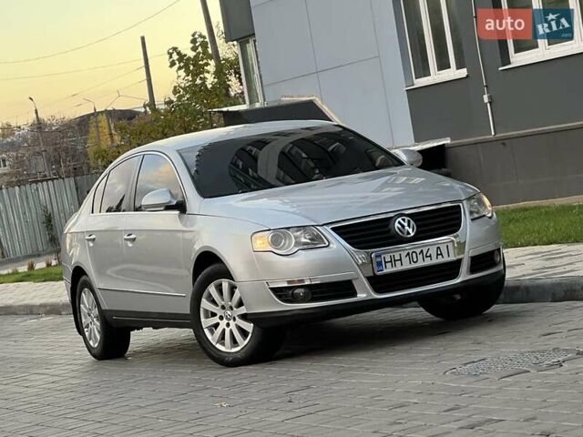 Серый Фольксваген Пассат, объемом двигателя 1.8 л и пробегом 163 тыс. км за 7650 $, фото 1 на Automoto.ua