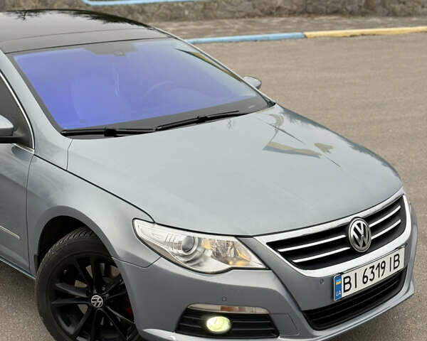 Серый Фольксваген Пассат, объемом двигателя 1.8 л и пробегом 180 тыс. км за 8800 $, фото 3 на Automoto.ua