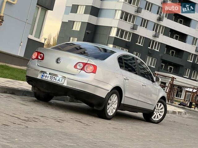 Серый Фольксваген Пассат, объемом двигателя 1.8 л и пробегом 163 тыс. км за 7650 $, фото 46 на Automoto.ua