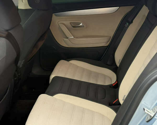 Серый Фольксваген Пассат, объемом двигателя 1.8 л и пробегом 180 тыс. км за 8800 $, фото 13 на Automoto.ua