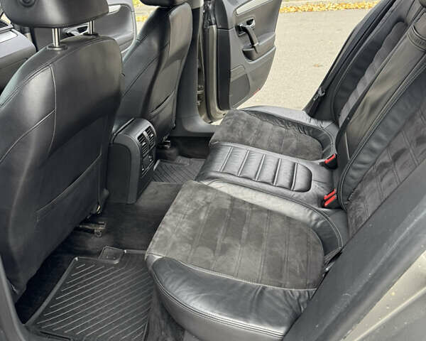 Серый Фольксваген Пассат, объемом двигателя 1.97 л и пробегом 254 тыс. км за 9300 $, фото 17 на Automoto.ua