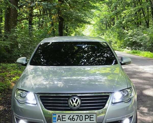 Серый Фольксваген Пассат, объемом двигателя 1.97 л и пробегом 288 тыс. км за 8800 $, фото 6 на Automoto.ua