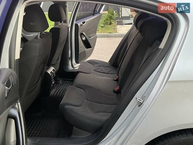 Серый Фольксваген Пассат, объемом двигателя 1.8 л и пробегом 163 тыс. км за 7650 $, фото 54 на Automoto.ua