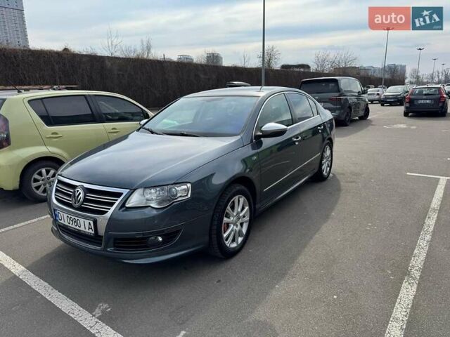 Серый Фольксваген Пассат, объемом двигателя 1.8 л и пробегом 171 тыс. км за 8700 $, фото 1 на Automoto.ua