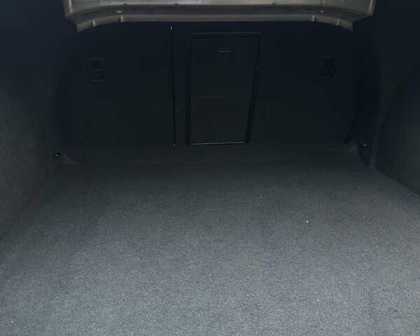 Серый Фольксваген Пассат, объемом двигателя 1.97 л и пробегом 280 тыс. км за 10300 $, фото 21 на Automoto.ua