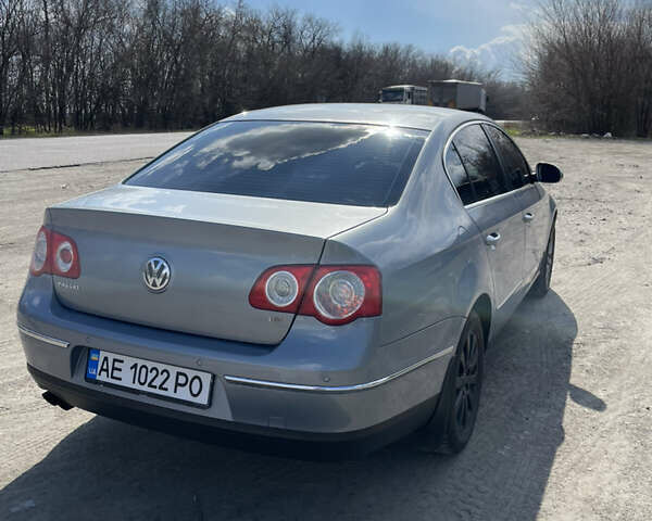 Серый Фольксваген Пассат, объемом двигателя 1.8 л и пробегом 224 тыс. км за 7600 $, фото 2 на Automoto.ua