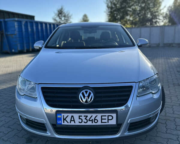 Серый Фольксваген Пассат, объемом двигателя 1.97 л и пробегом 294 тыс. км за 7400 $, фото 1 на Automoto.ua
