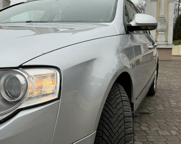 Серый Фольксваген Пассат, объемом двигателя 1.8 л и пробегом 277 тыс. км за 5000 $, фото 23 на Automoto.ua