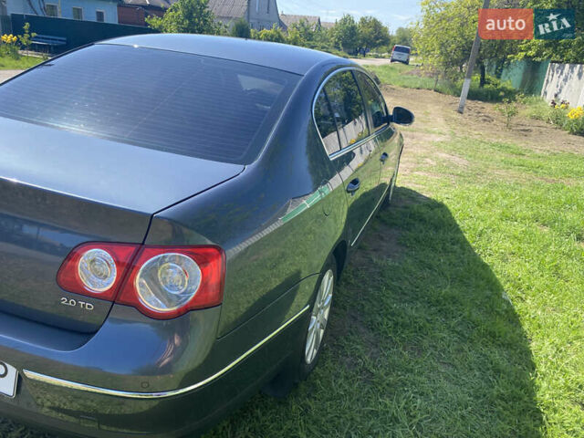 Серый Фольксваген Пассат, объемом двигателя 2 л и пробегом 262 тыс. км за 8600 $, фото 3 на Automoto.ua