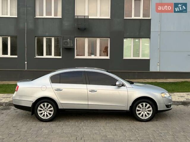 Серый Фольксваген Пассат, объемом двигателя 1.8 л и пробегом 163 тыс. км за 7650 $, фото 19 на Automoto.ua