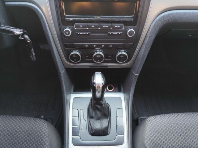 Серый Фольксваген Пассат, объемом двигателя 2.5 л и пробегом 254 тыс. км за 7900 $, фото 17 на Automoto.ua