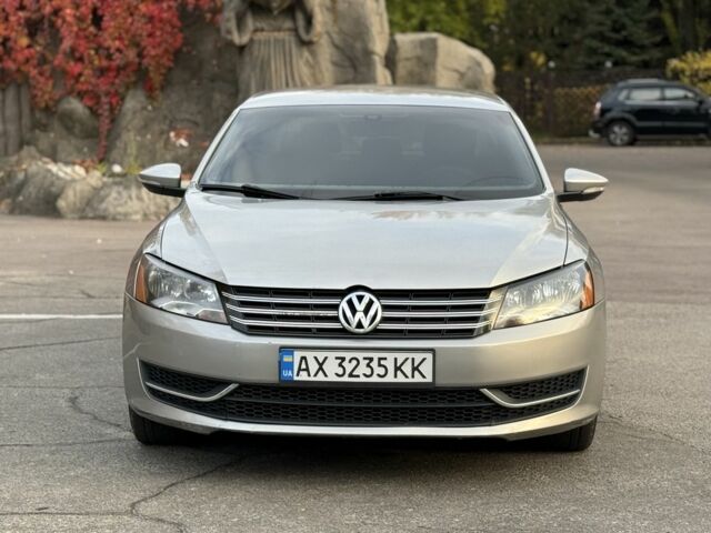 Серый Фольксваген Пассат, объемом двигателя 2.5 л и пробегом 220 тыс. км за 7500 $, фото 2 на Automoto.ua