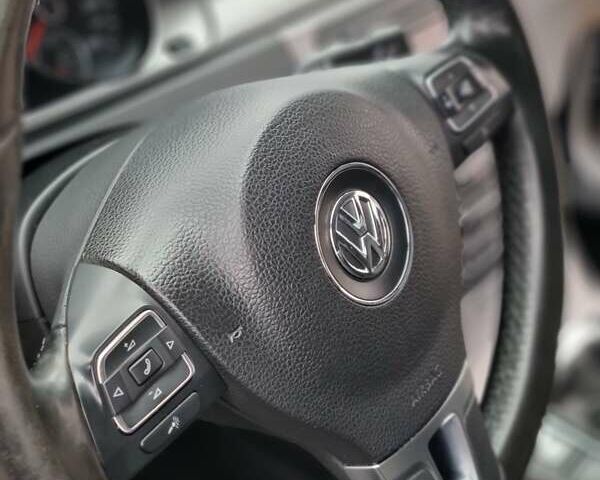 Сірий Фольксваген Пассат, об'ємом двигуна 1.6 л та пробігом 305 тис. км за 8800 $, фото 22 на Automoto.ua