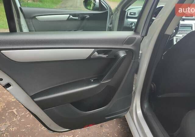 Сірий Фольксваген Пассат, об'ємом двигуна 1.6 л та пробігом 227 тис. км за 10300 $, фото 21 на Automoto.ua