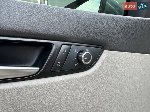 Сірий Фольксваген Пассат, об'ємом двигуна 2.48 л та пробігом 240 тис. км за 9700 $, фото 28 на Automoto.ua