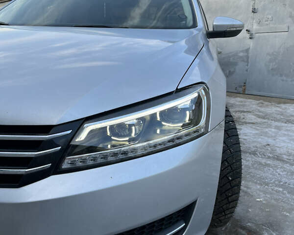 Серый Фольксваген Пассат, объемом двигателя 2.5 л и пробегом 234 тыс. км за 9600 $, фото 15 на Automoto.ua