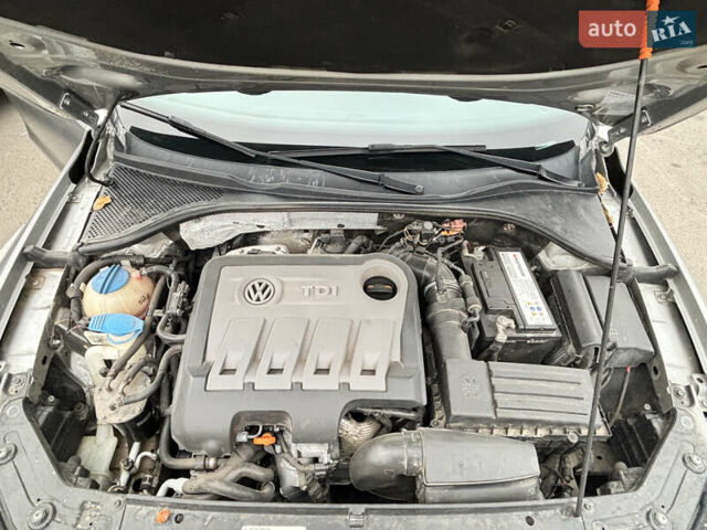 Сірий Фольксваген Пассат, об'ємом двигуна 1.97 л та пробігом 213 тис. км за 10000 $, фото 8 на Automoto.ua