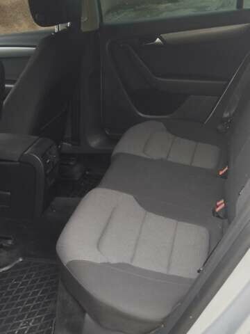 Серый Фольксваген Пассат, объемом двигателя 1.97 л и пробегом 202 тыс. км за 9500 $, фото 6 на Automoto.ua