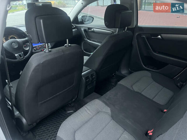 Серый Фольксваген Пассат, объемом двигателя 1.97 л и пробегом 265 тыс. км за 10750 $, фото 10 на Automoto.ua