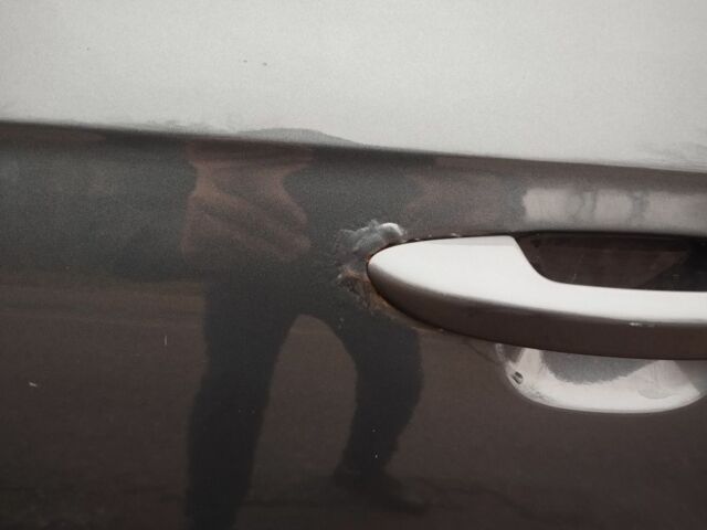 Серый Фольксваген Пассат, объемом двигателя 2 л и пробегом 269 тыс. км за 9000 $, фото 10 на Automoto.ua