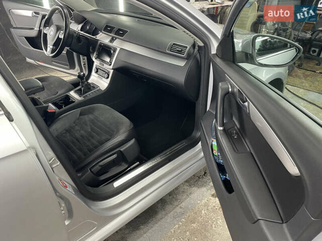 Серый Фольксваген Пассат, объемом двигателя 1.8 л и пробегом 160 тыс. км за 7800 $, фото 10 на Automoto.ua