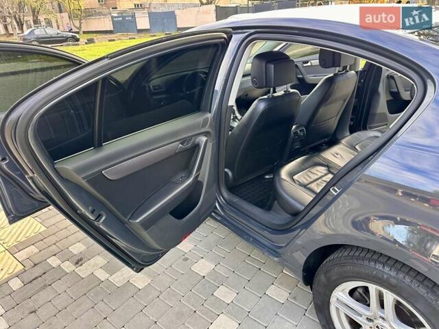 Серый Фольксваген Пассат, объемом двигателя 1.4 л и пробегом 172 тыс. км за 9300 $, фото 40 на Automoto.ua