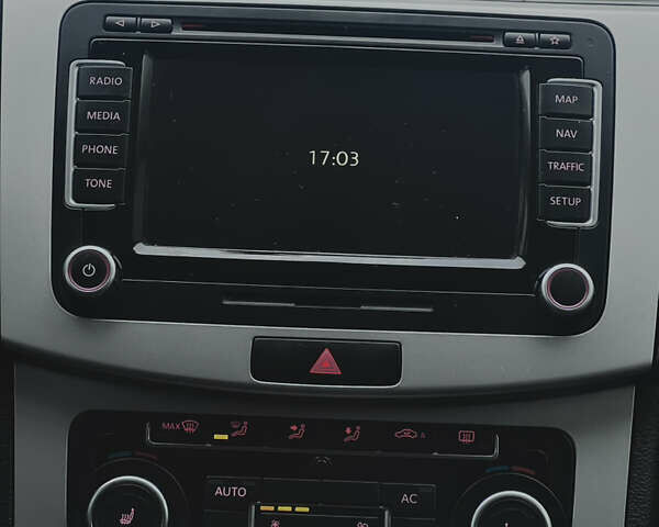 Серый Фольксваген Пассат, объемом двигателя 1.97 л и пробегом 238 тыс. км за 8700 $, фото 36 на Automoto.ua